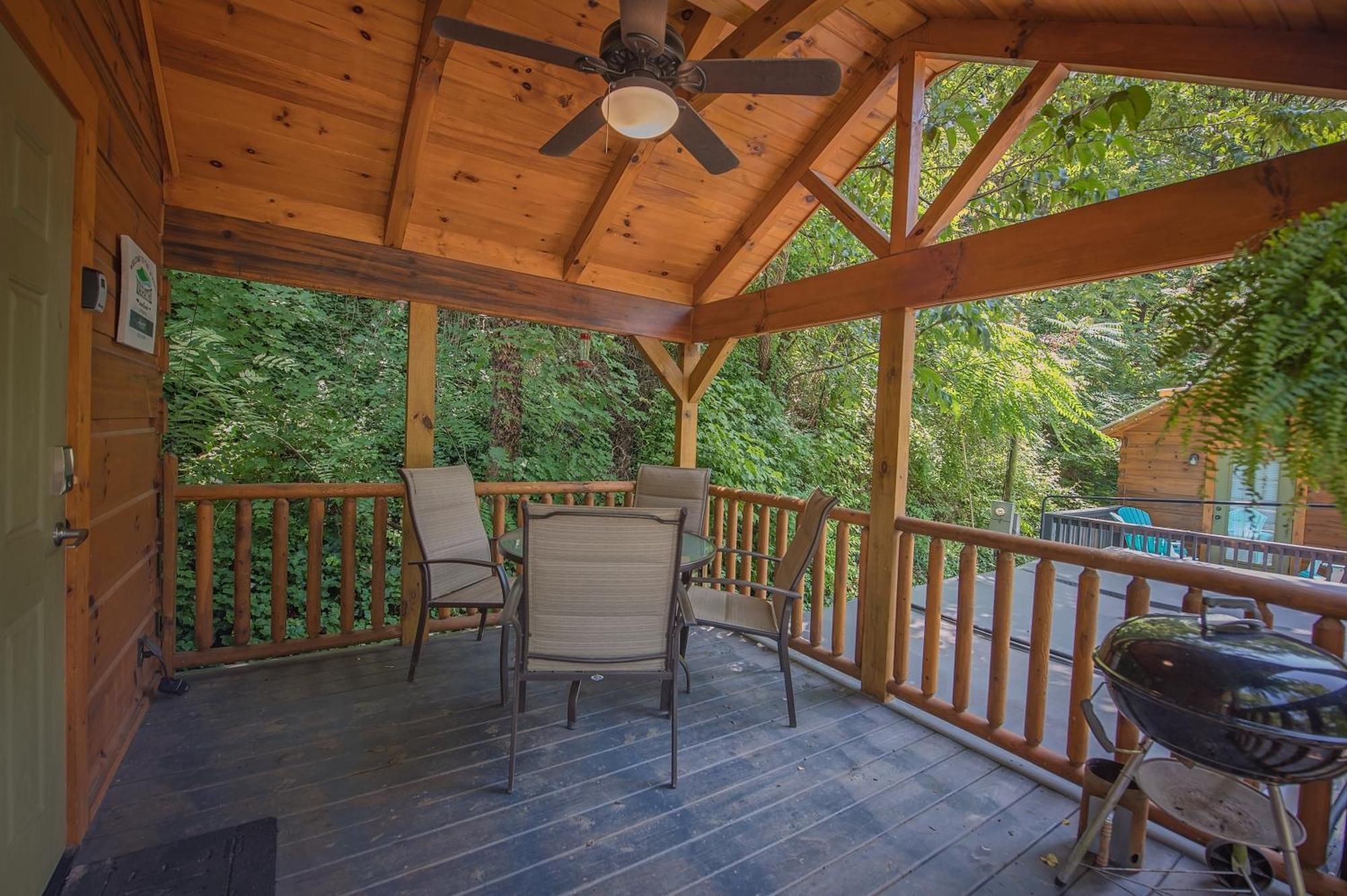 River Cabin Hot Tub & Swim Spa Near Downtown 查塔努加 外观 照片