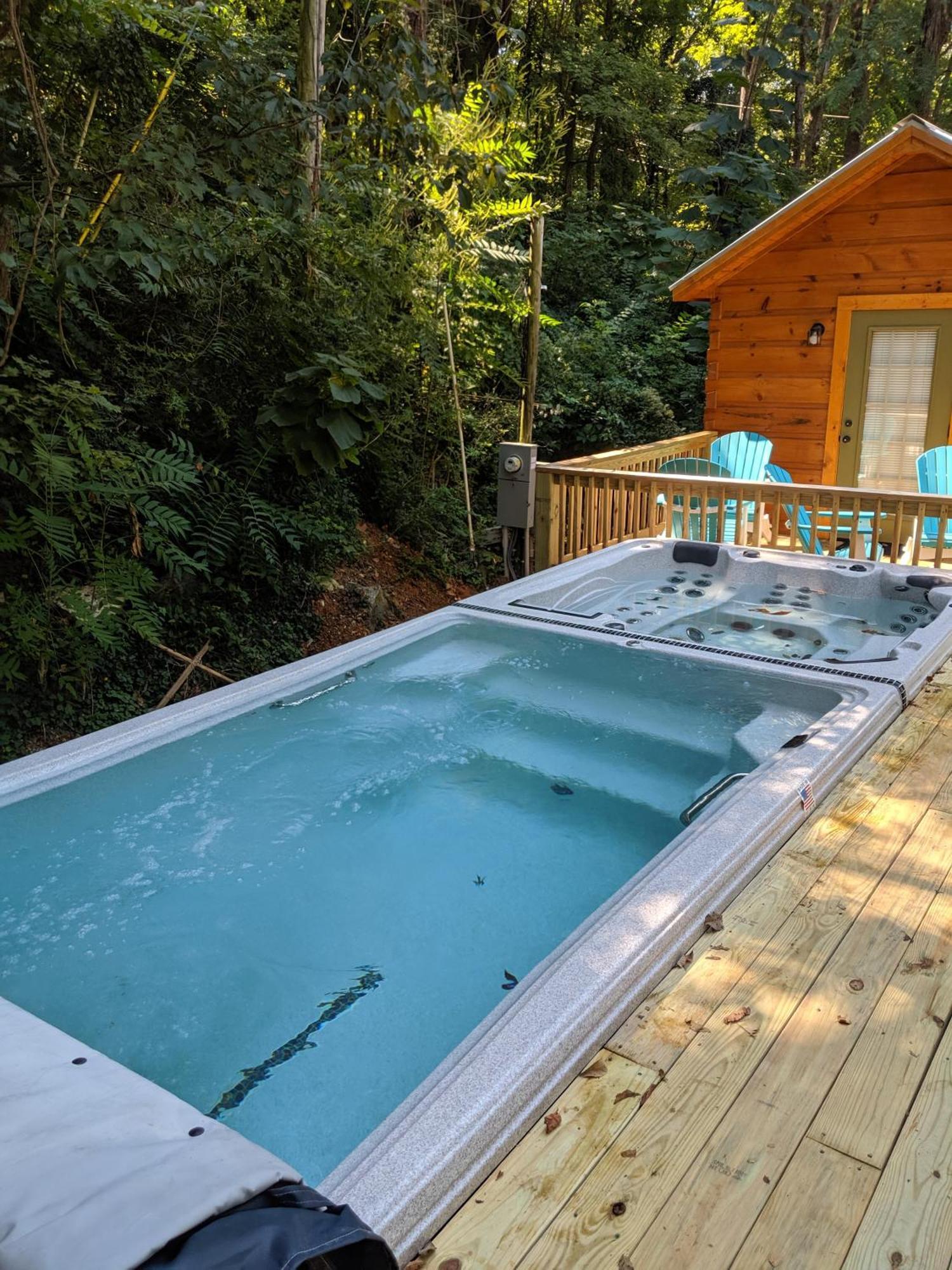 River Cabin Hot Tub & Swim Spa Near Downtown 查塔努加 外观 照片