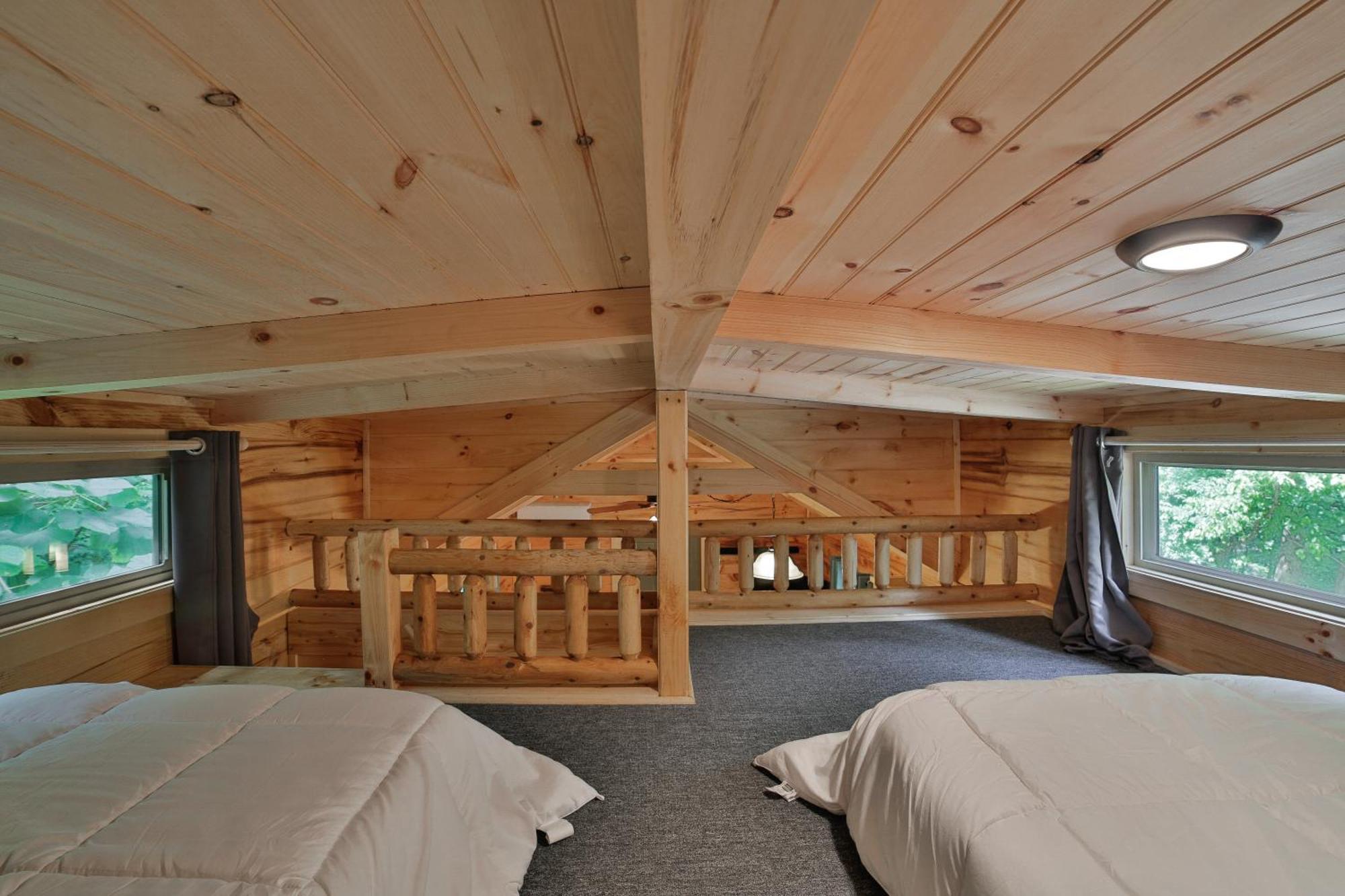 River Cabin Hot Tub & Swim Spa Near Downtown 查塔努加 外观 照片