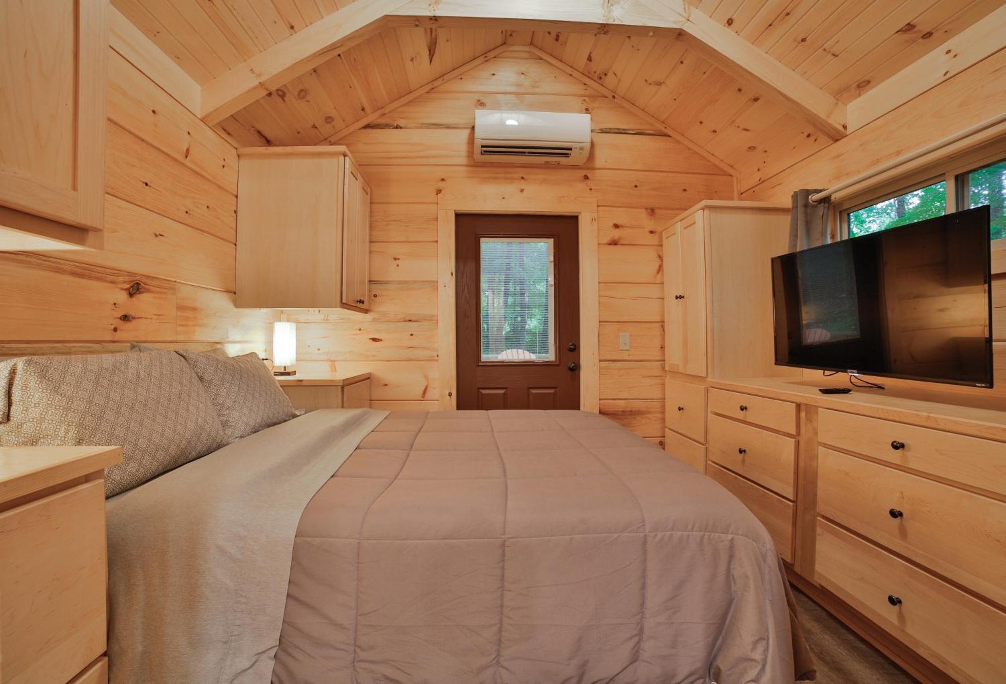 River Cabin Hot Tub & Swim Spa Near Downtown 查塔努加 外观 照片