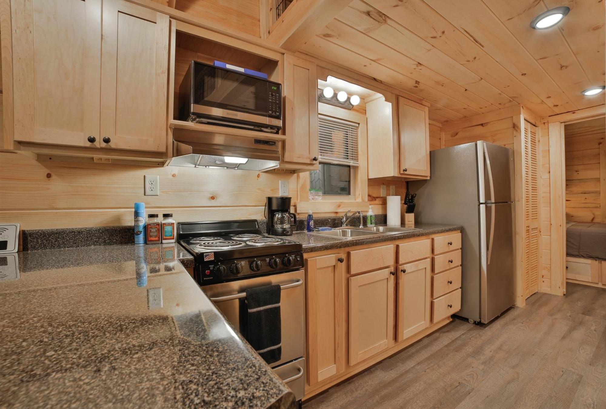 River Cabin Hot Tub & Swim Spa Near Downtown 查塔努加 外观 照片